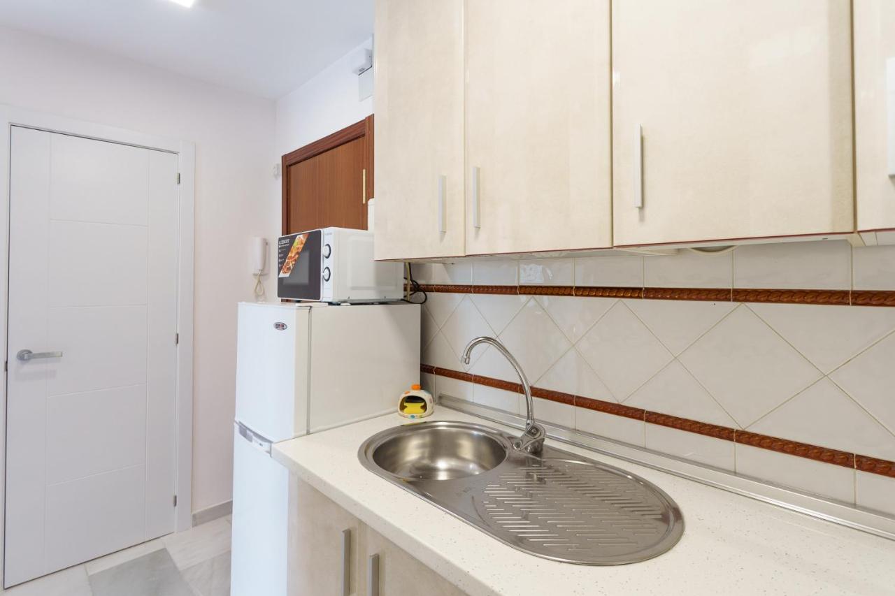 Malagasuite Carihuela Apartments Τορρεμολίνος Εξωτερικό φωτογραφία